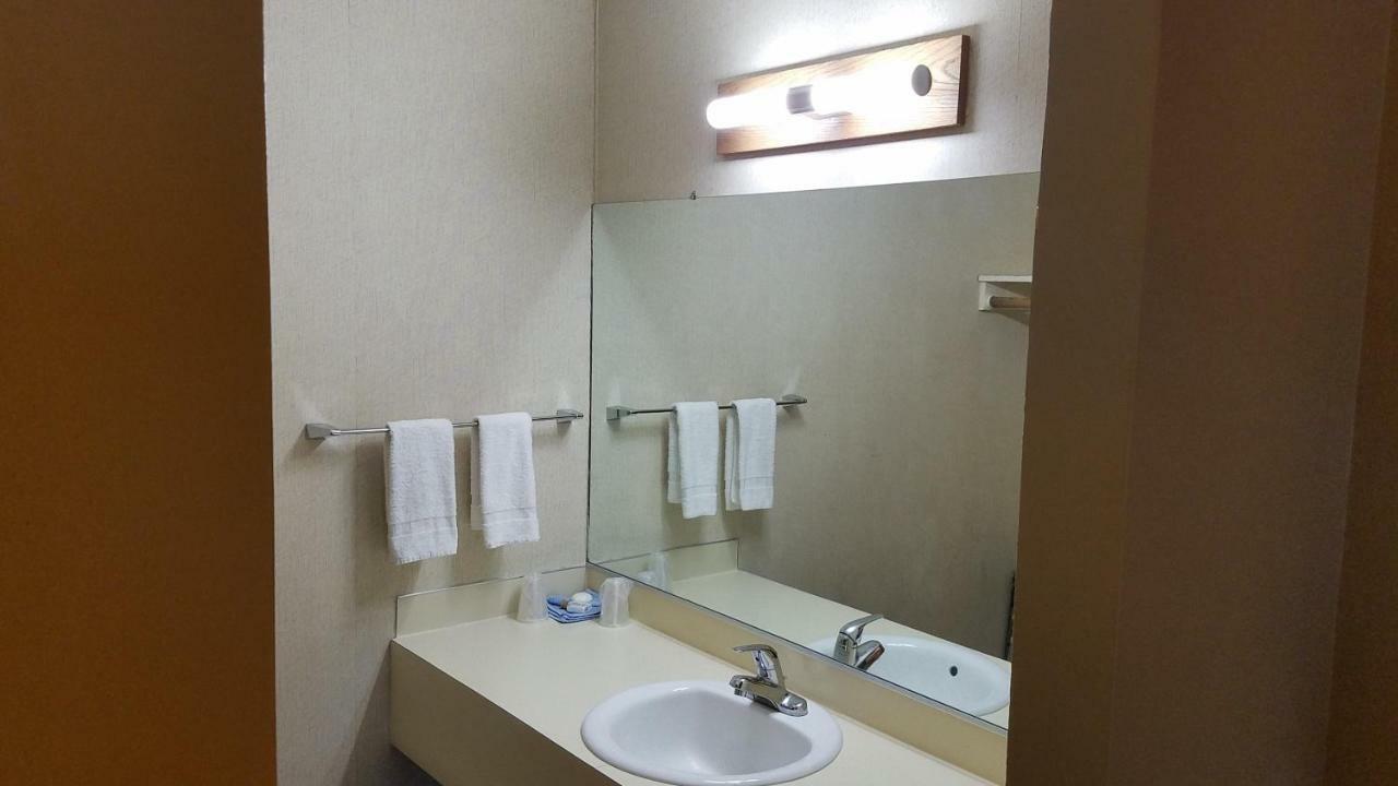Royal Motor Inn Ла-Гранде Экстерьер фото
